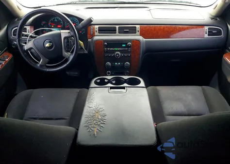 2011 Chevrolet Tahoe C1500 Ls z USA, uszkodzony, nr VIN 1GNSCAE07BR220823